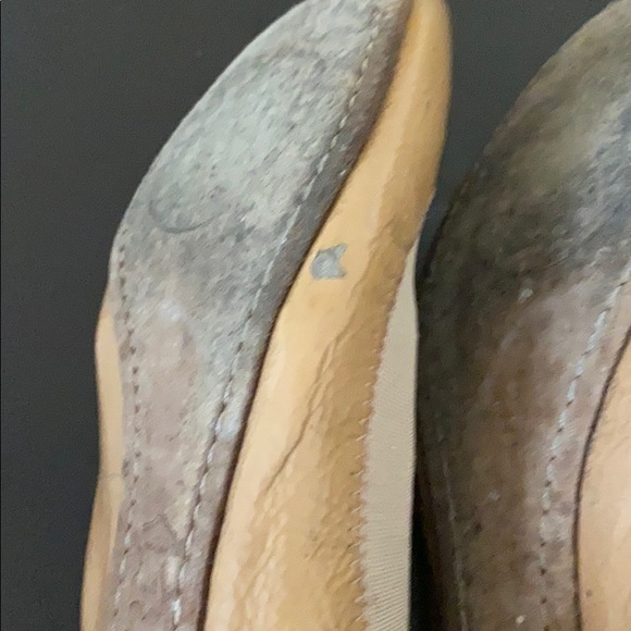 Tory Burch Caroline flats used condition. - Picture 6 of 9